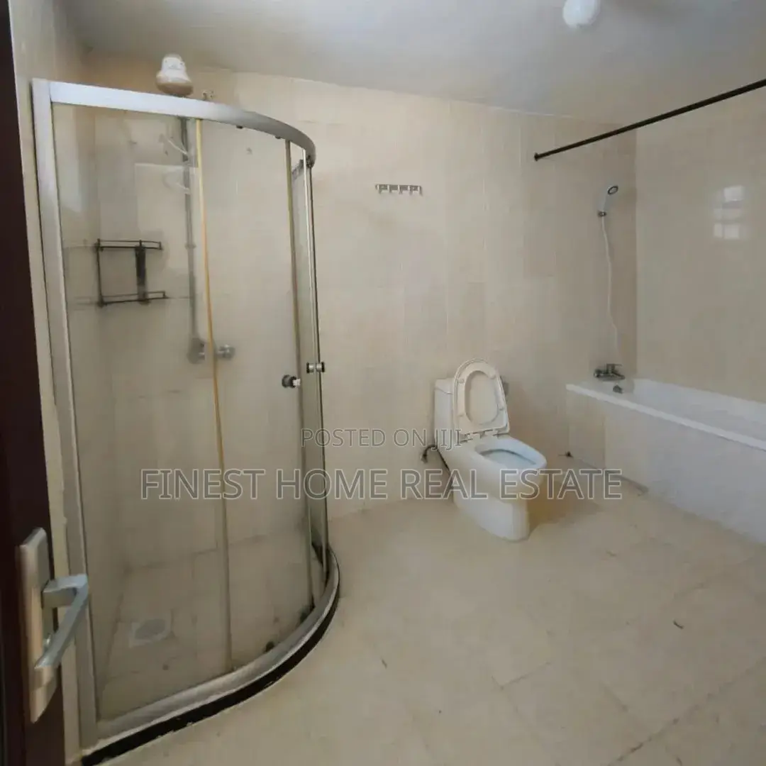 2bdrm Apartment in Vanga Court, Lavington for sale in Lavington