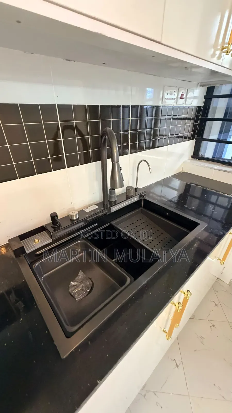 Furnished 4bdrm Bungalow in Kamakis for sale in Kamakis