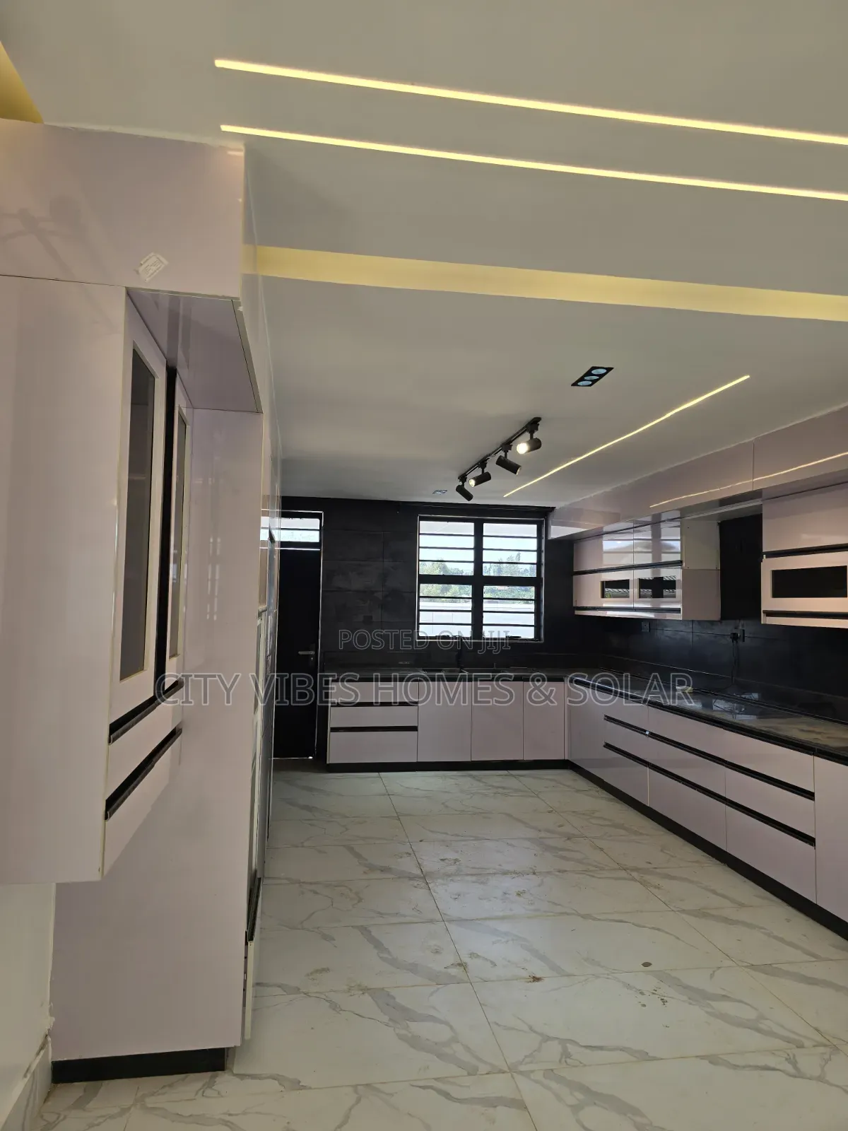 5bdrm Maisonette in Kasphat, Kiambu CBD for sale in Kiambu CBD