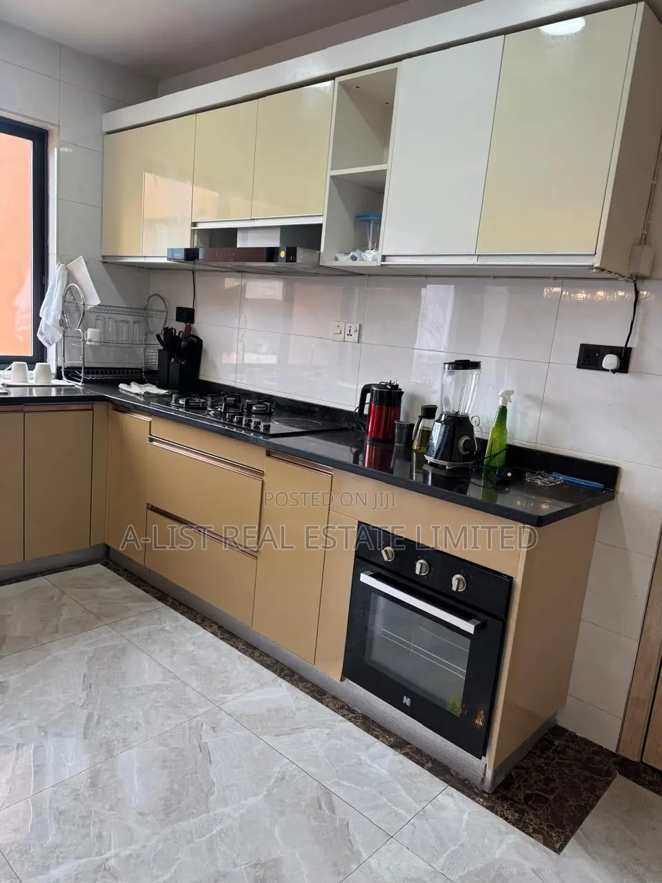 Furnished 4bdrm Apartment in Valley Arcade for rent in Valley Arcade