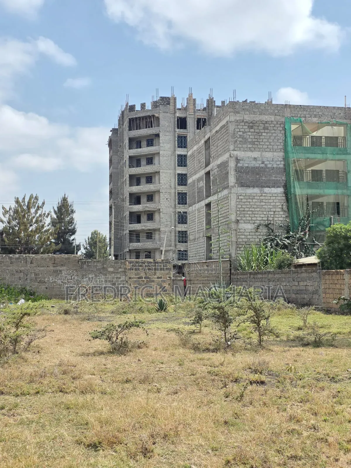 Commercial Plot for Sale at Utawala in Complex Utawala