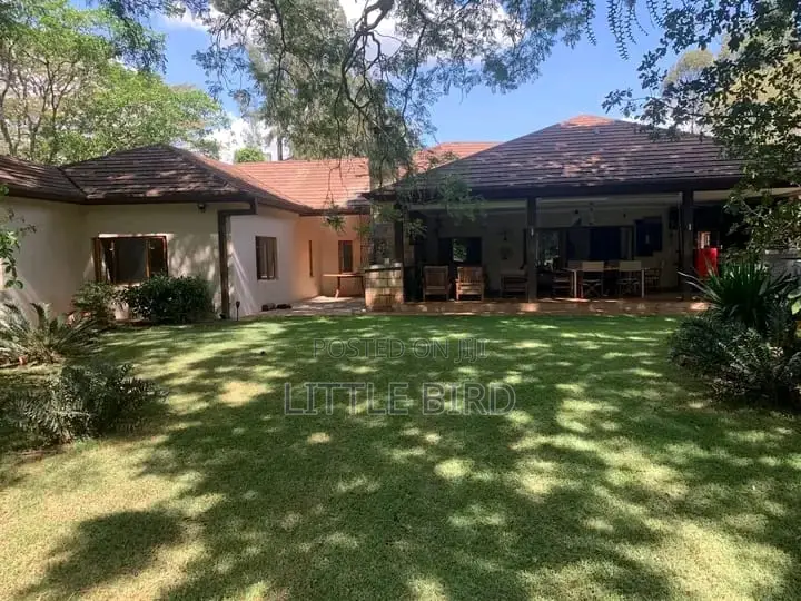 8bdrm Villa in Hardy for sale in Hardy