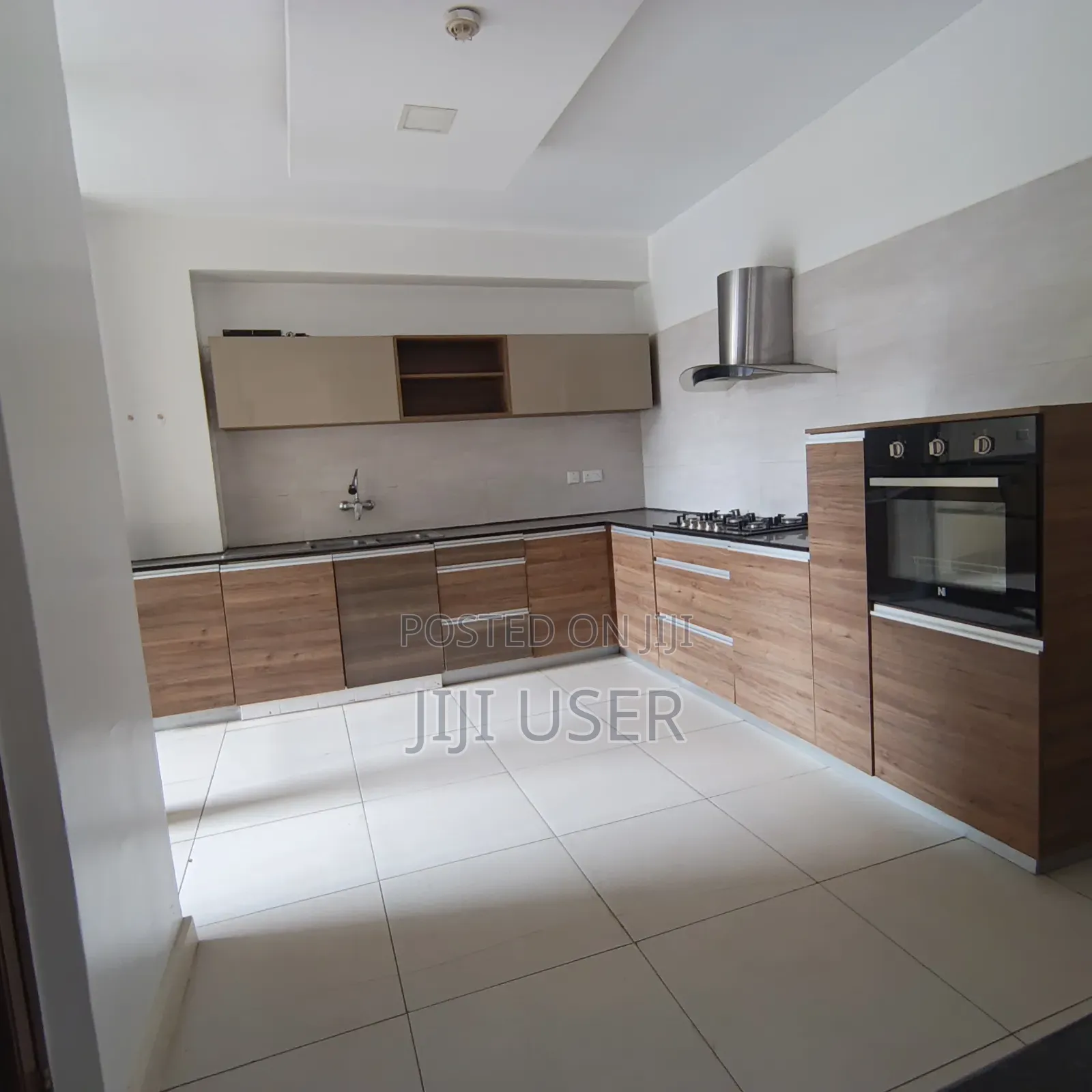 4bdrm Duplex in Parklands for rent in Parklands/Highridge