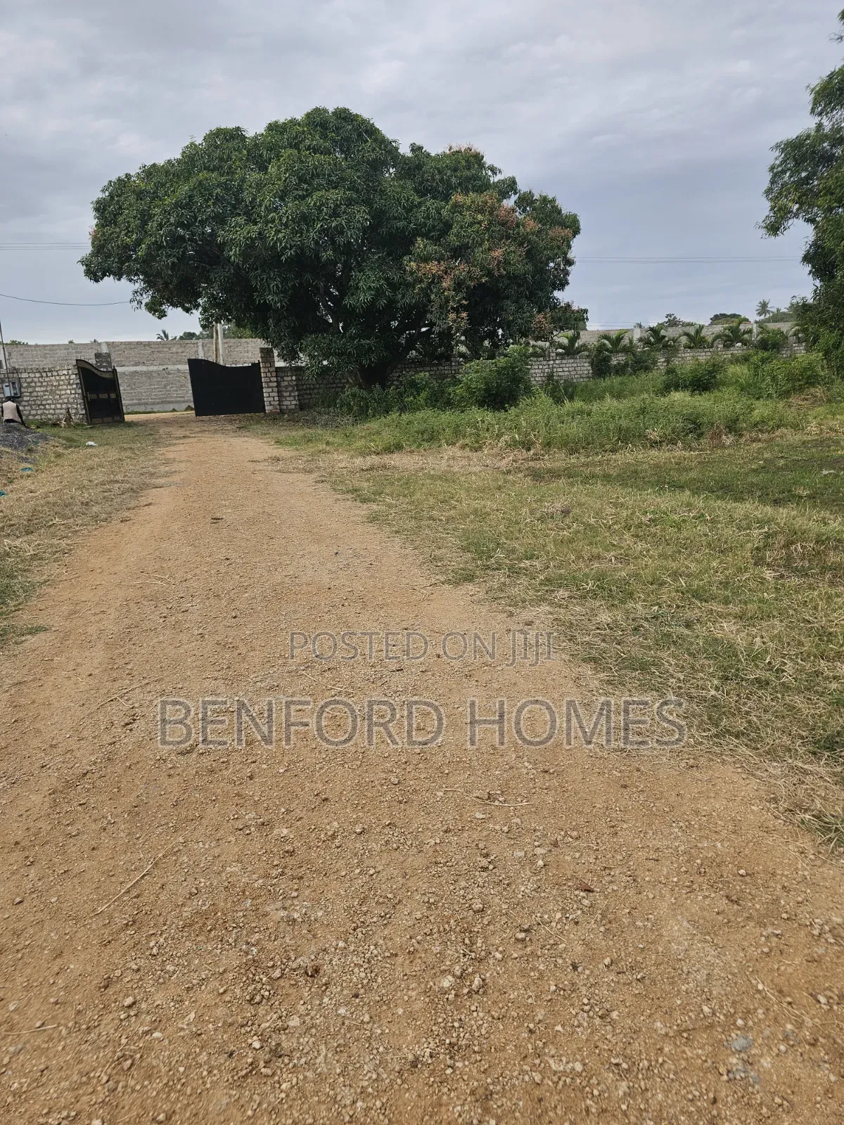 50/100 Square Feets Plots on Sale Kikambala for Premier Homes in Kikambala