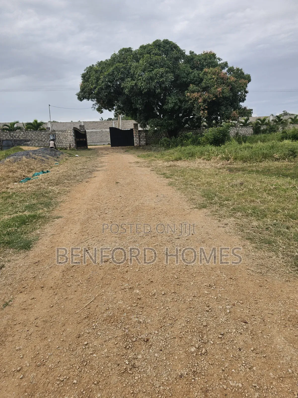 50/100 Square Feets Plots on Sale Kikambala for Premier Homes in Kikambala