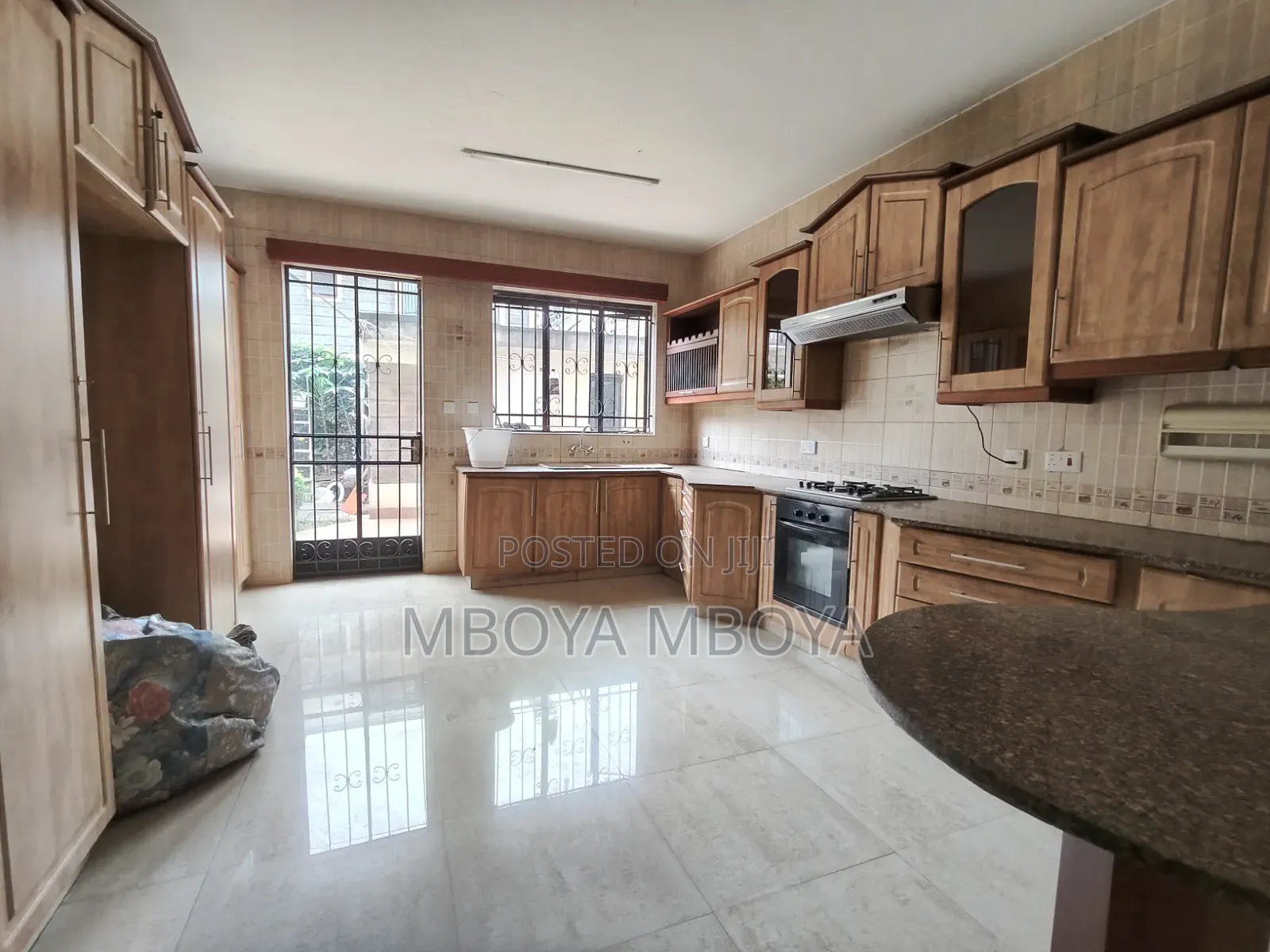 4bdrm Townhouse / Terrace in Spring Valley for rent in Spring Valley