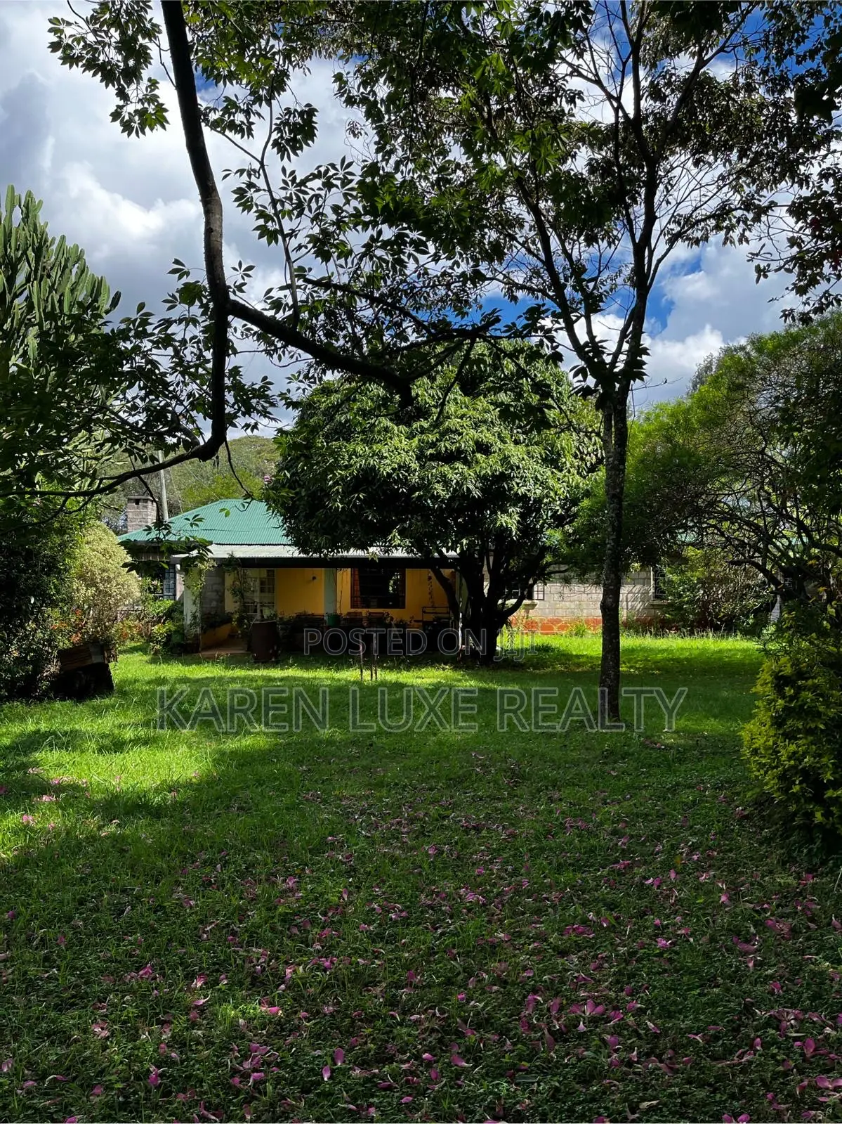 3bdrm Bungalow in Near Hardy Shopping, Karen for rent in Karen
