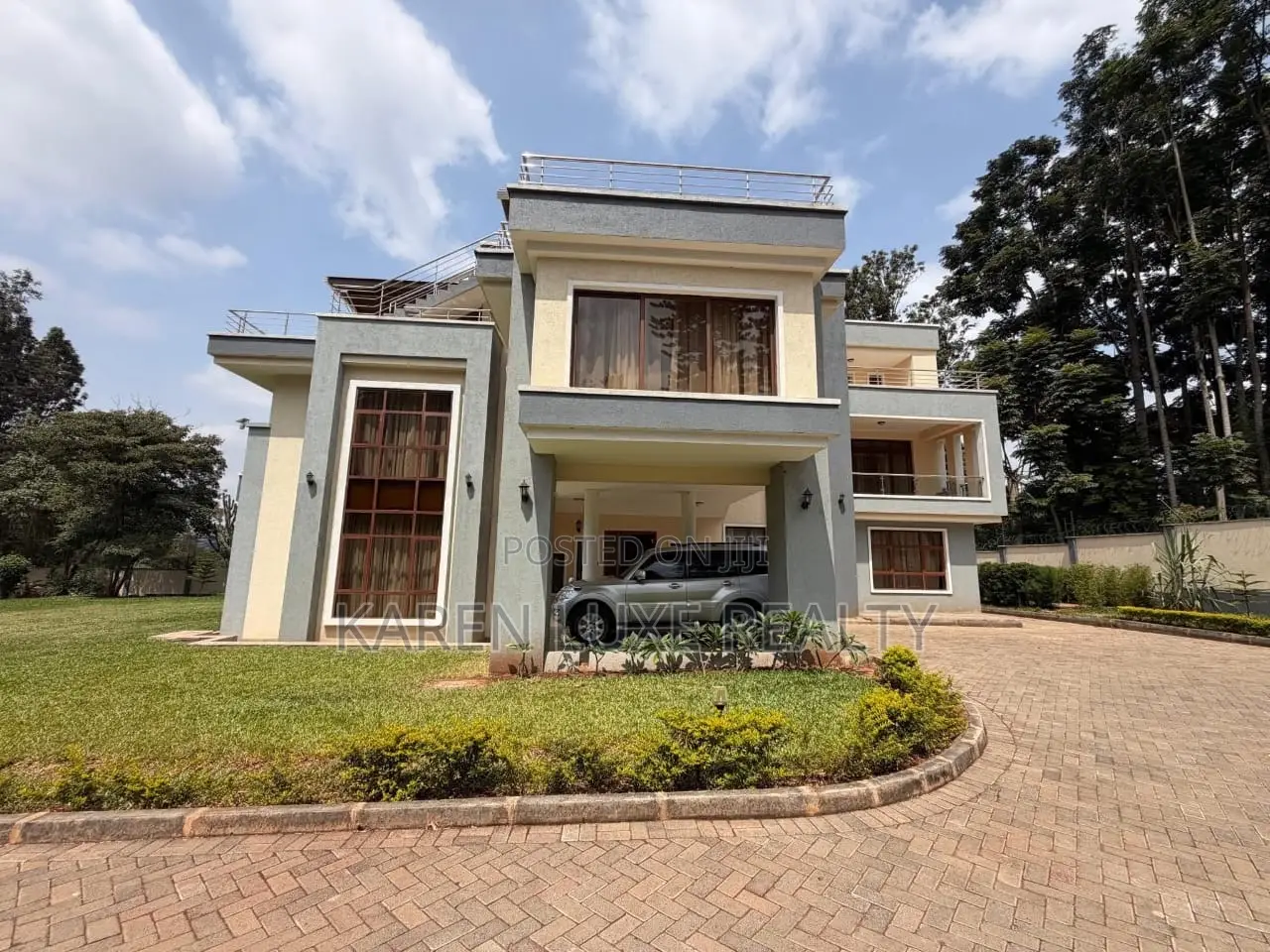 5bdrm Villa in Rosslyn for sale in Rosslyn