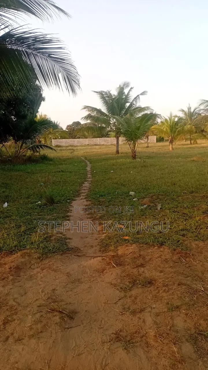 1 Acre Plot on Sale at Kinondo Town Zone, Opposite Kinondo Hospital. in Ukunda