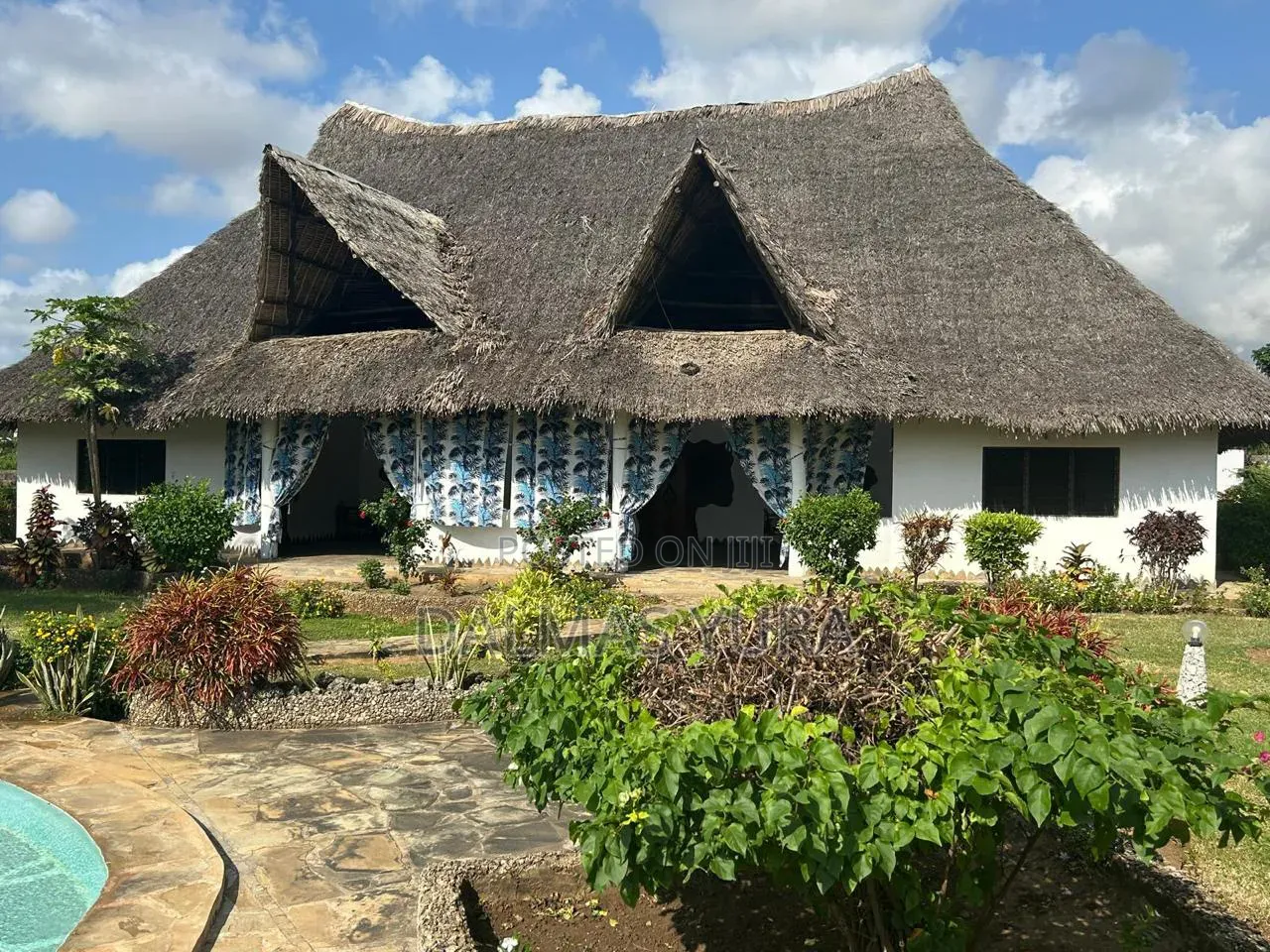 Furnished 4bdrm Villa in Town Centre for sale in Town Centre