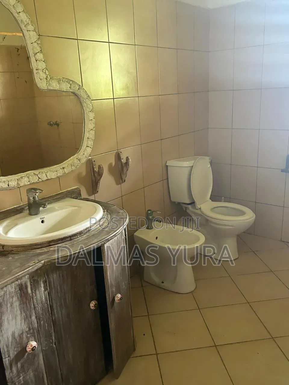 Furnished 4bdrm Villa in Town Centre for sale in Town Centre