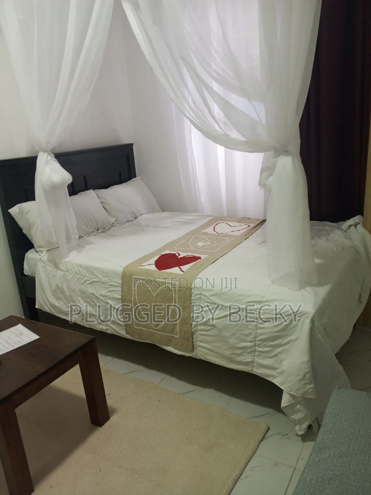 Clean Airbnb in Complex Utawala