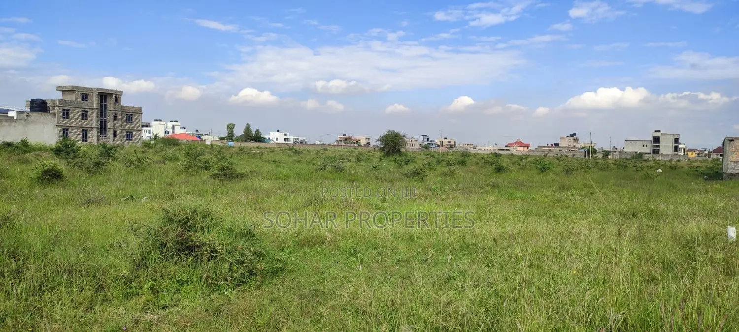 Kamakis - Residential 1⁄8th Plot in Gated Estate on Quick Sale in Kamakis