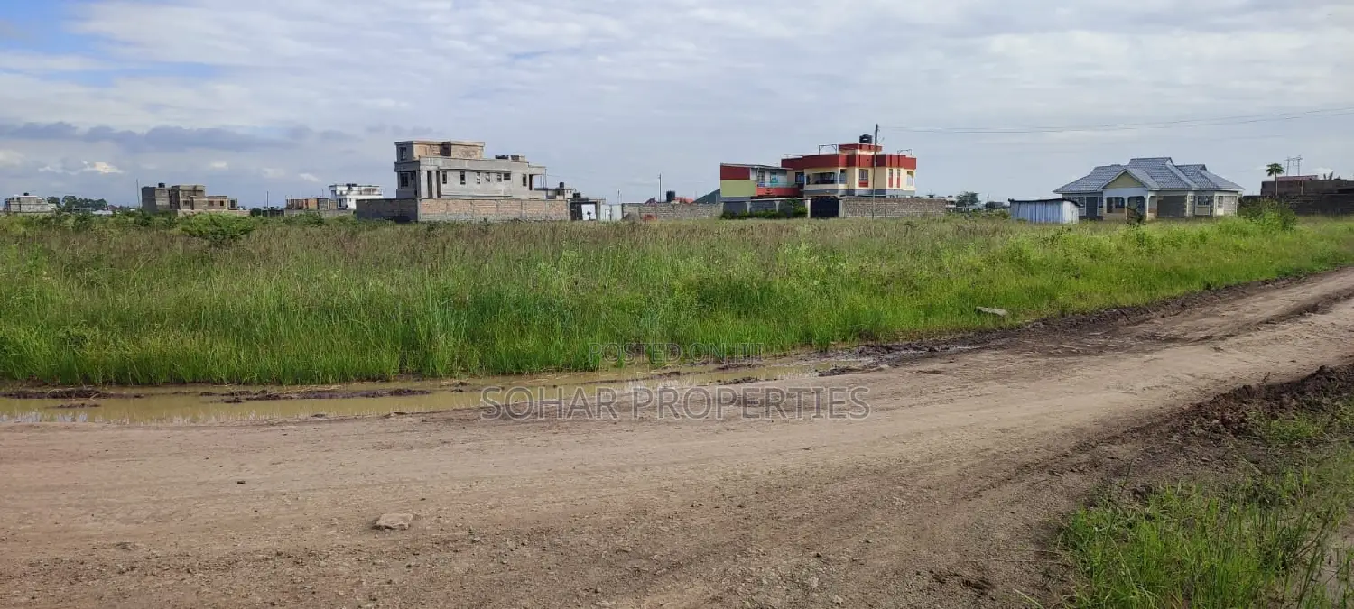 Kamakis - Residential 1⁄8th Plot in Gated Estate on Quick Sale in Kamakis
