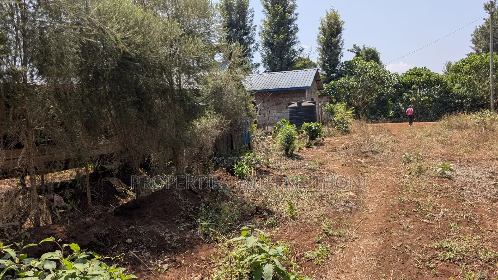 1/2 Acre With a House for Sale in Gatuto, Kirinyaga County. in Kangai