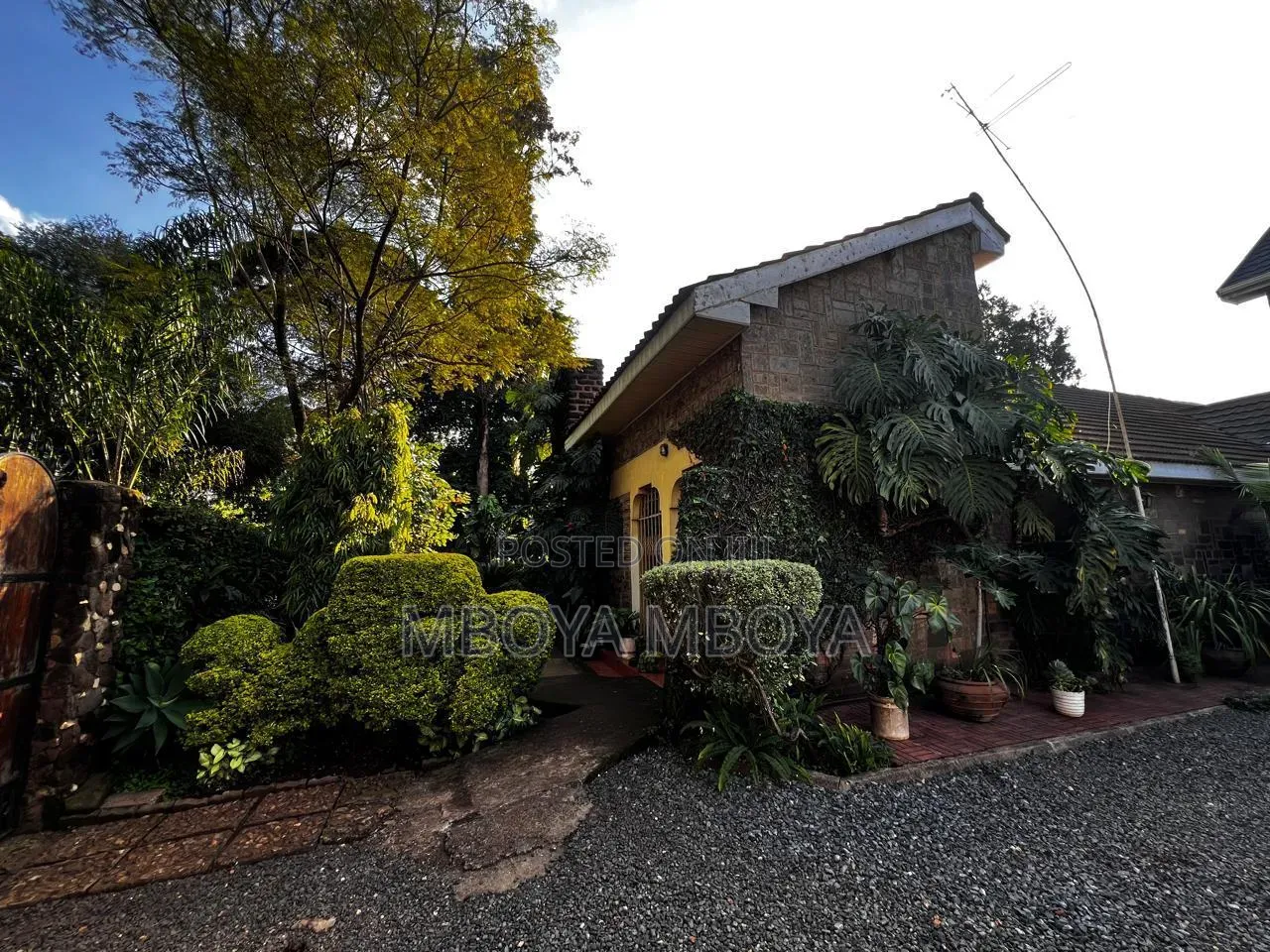 4 Bedroom Commercial House for Rent in Ngong Road in Ngong CBD