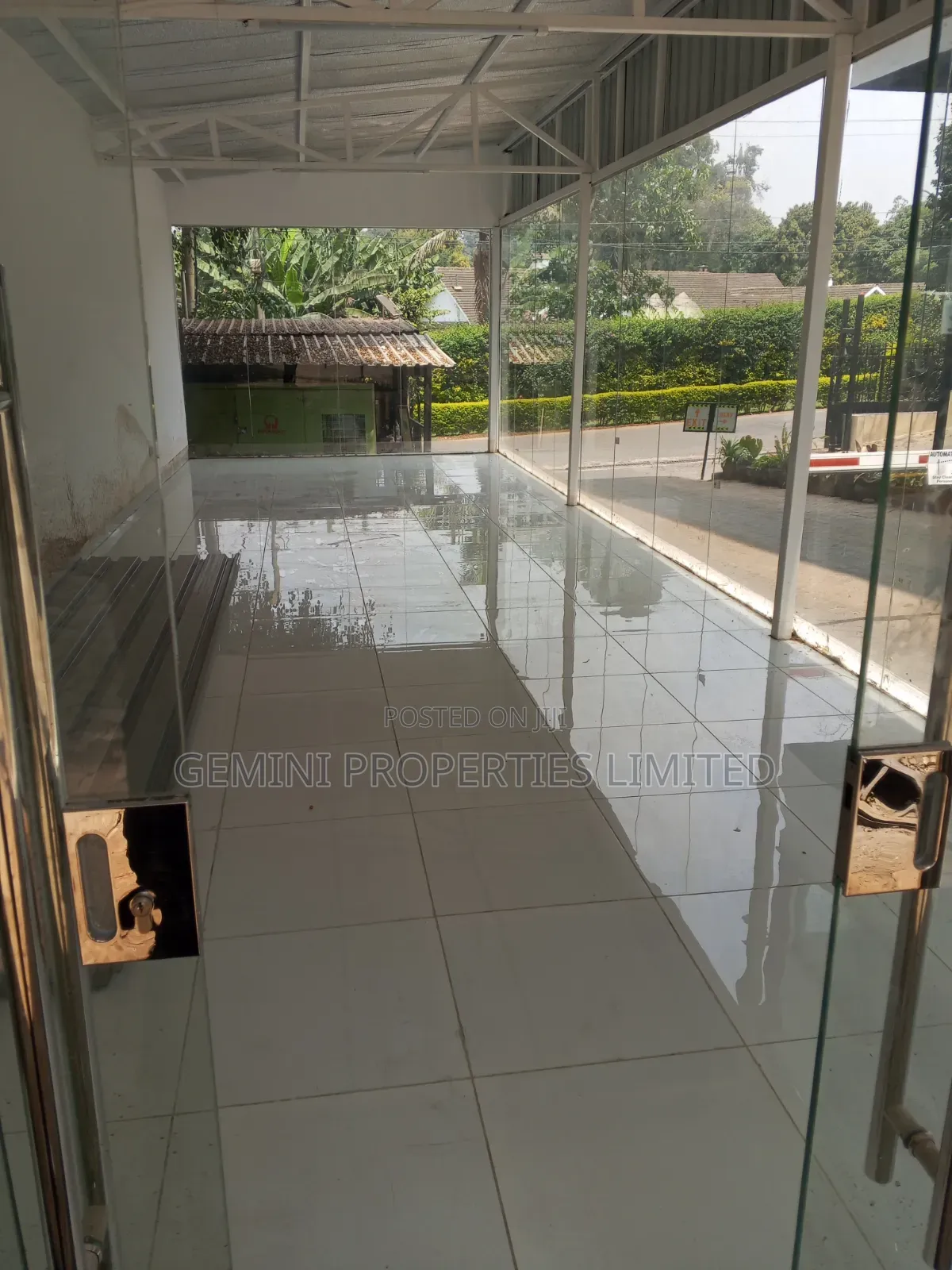 Office/Shop to Let in Thigiri