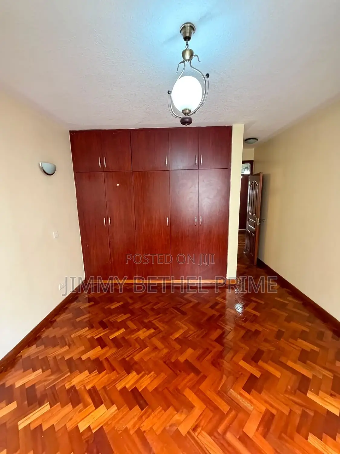 3bdrm Apartment in Lavington for sale in Lavington