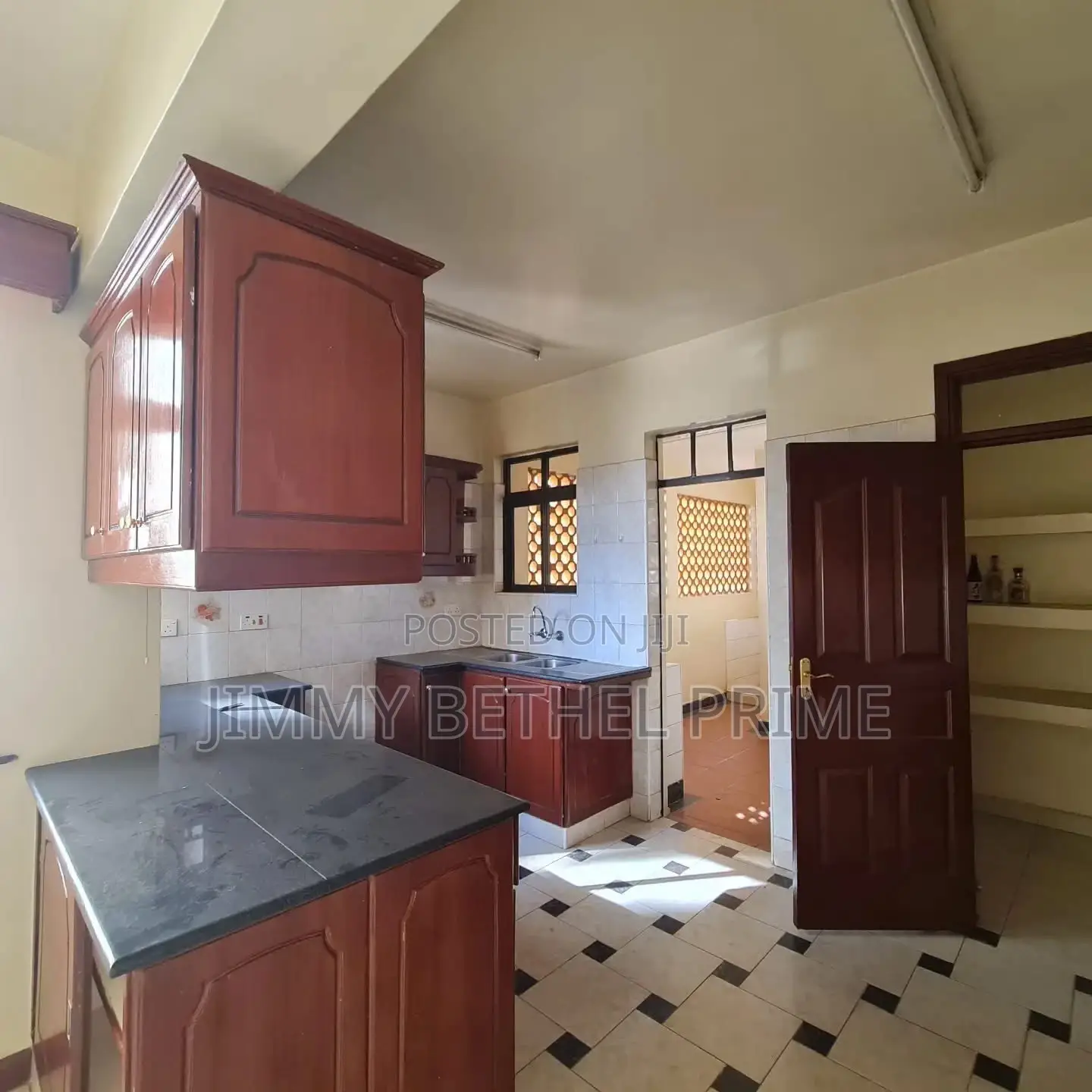 3bdrm Apartment in Raphta Road Area for rent in Raphta Road Area