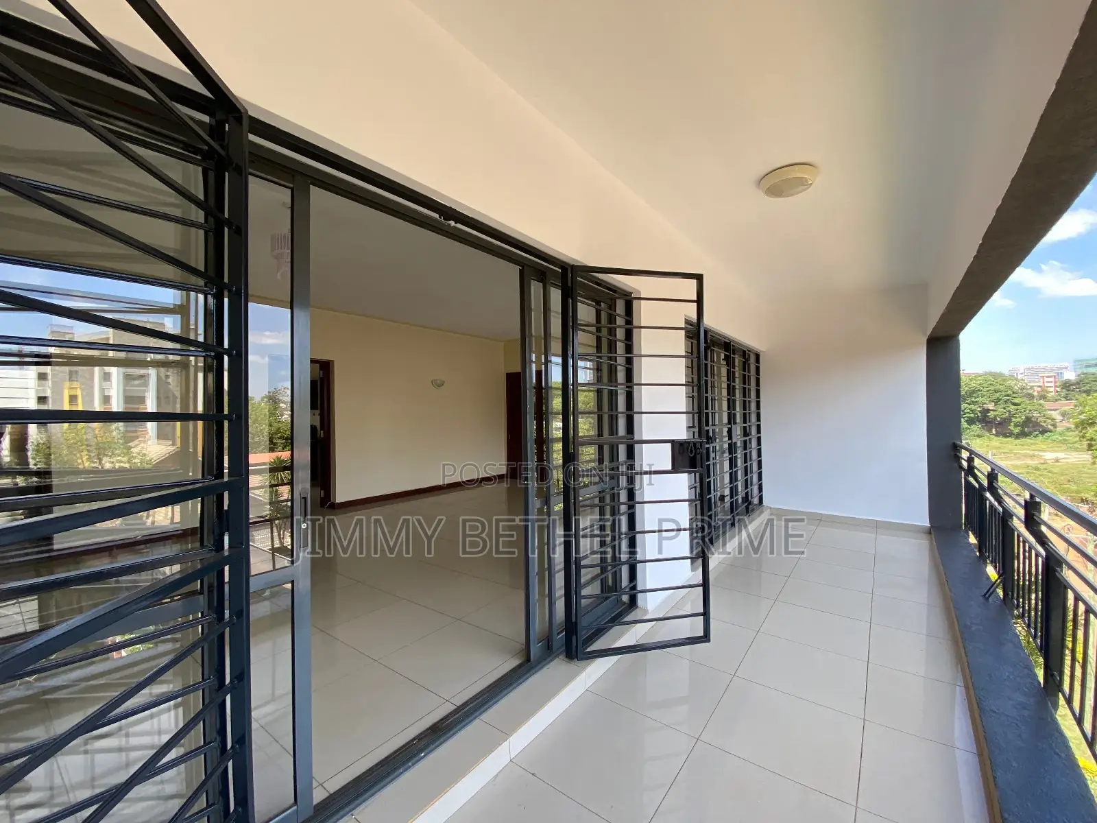2bdrm Apartment in Raphta Road Area for sale in Raphta Road Area