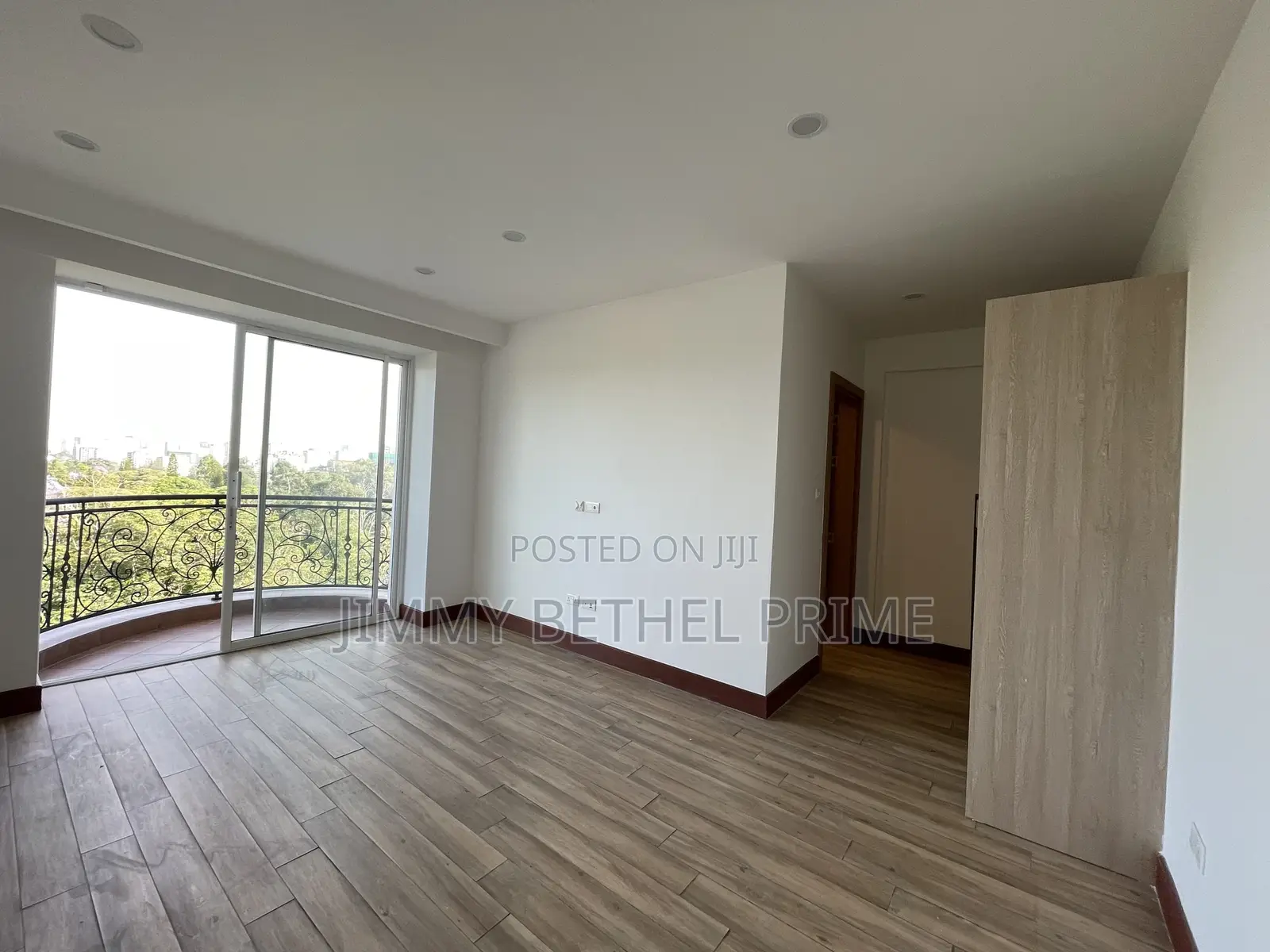 3bdrm Apartment in Parklands/Highridge for sale in Parklands/Highridge