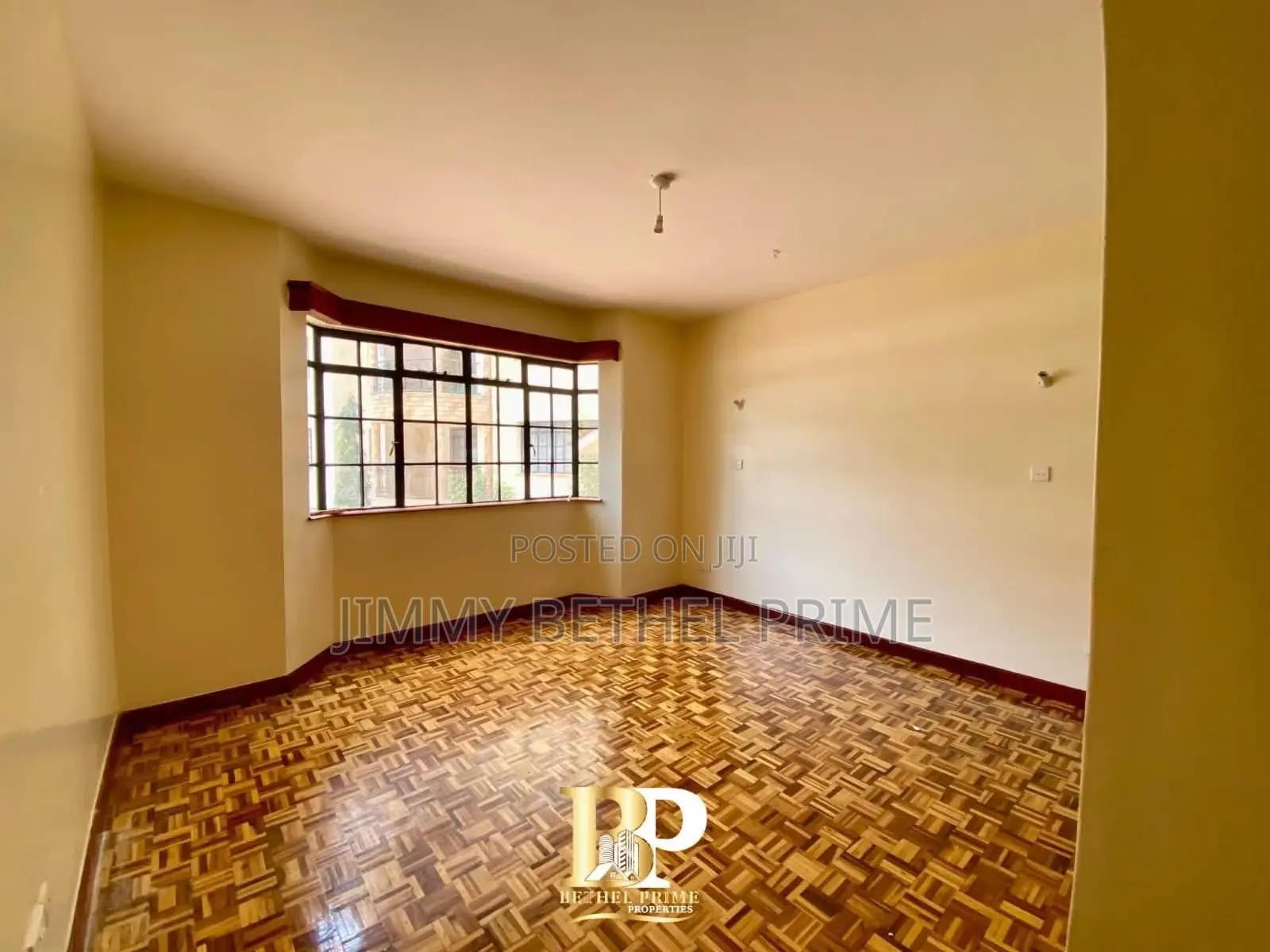 3bdrm Apartment in Spring Valley for sale in Spring Valley
