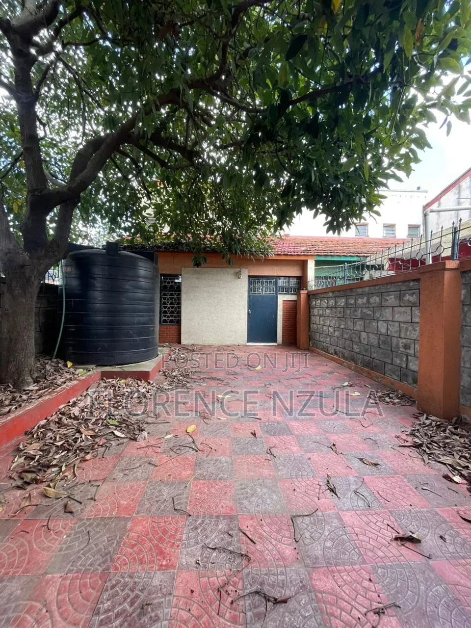 3bdrm House in Near Shepherds, BuruBuru for sale in BuruBuru