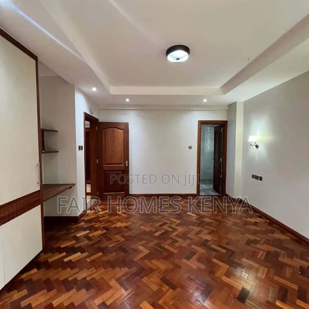 4bdrm Duplex in Riverside Drive for rent in Riverside Drive