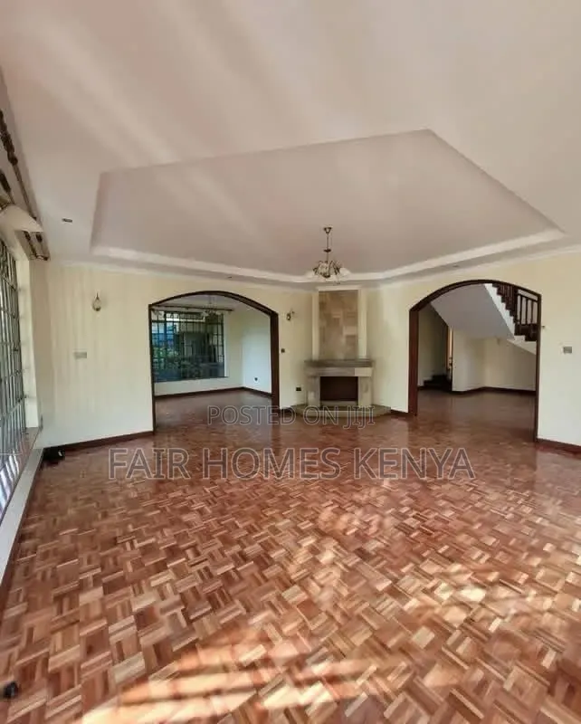 4bdrm Townhouse / Terrace in Chalbi Drive, Muthangari for rent in Muthangari