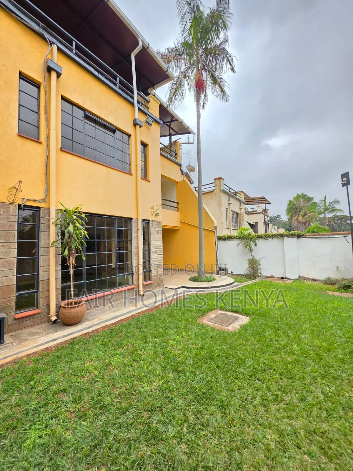 5bdrm Townhouse / Terrace in Convent Drive, Muthangari for rent in Muthangari