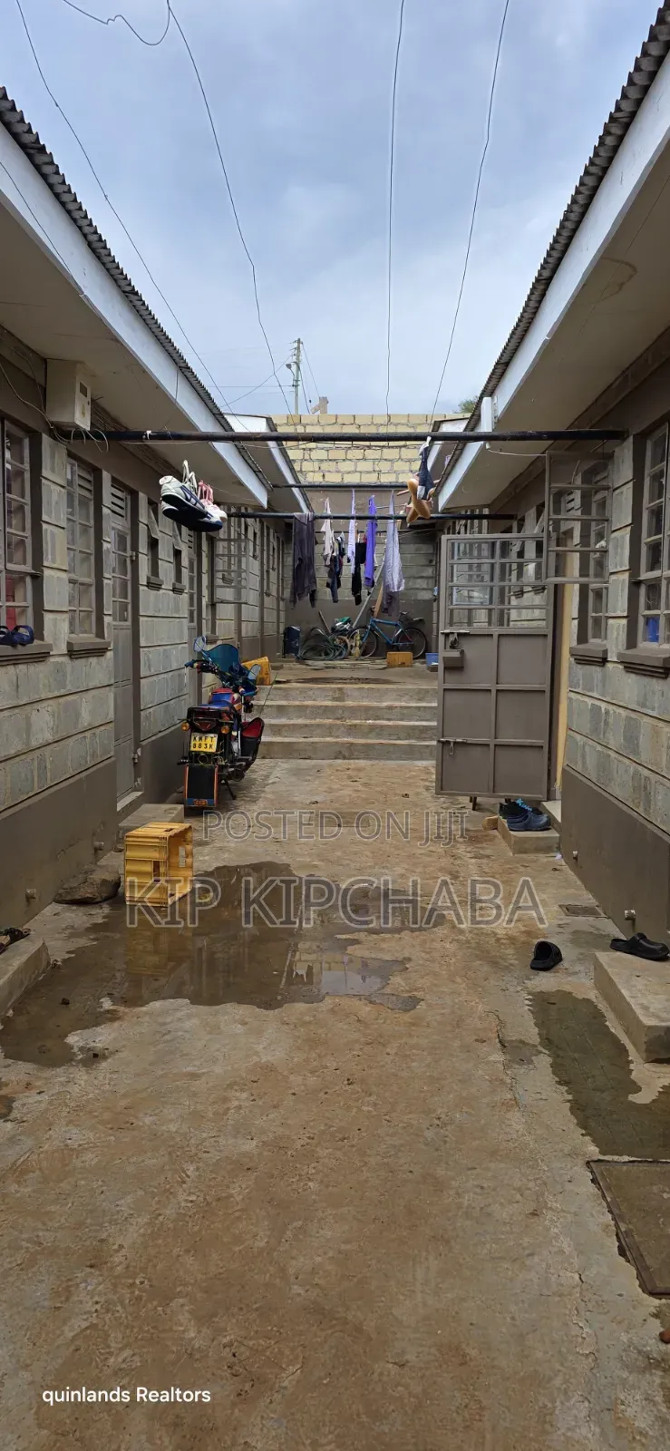 10bdrm Duplex in Kapsoya for sale in Kapsoya