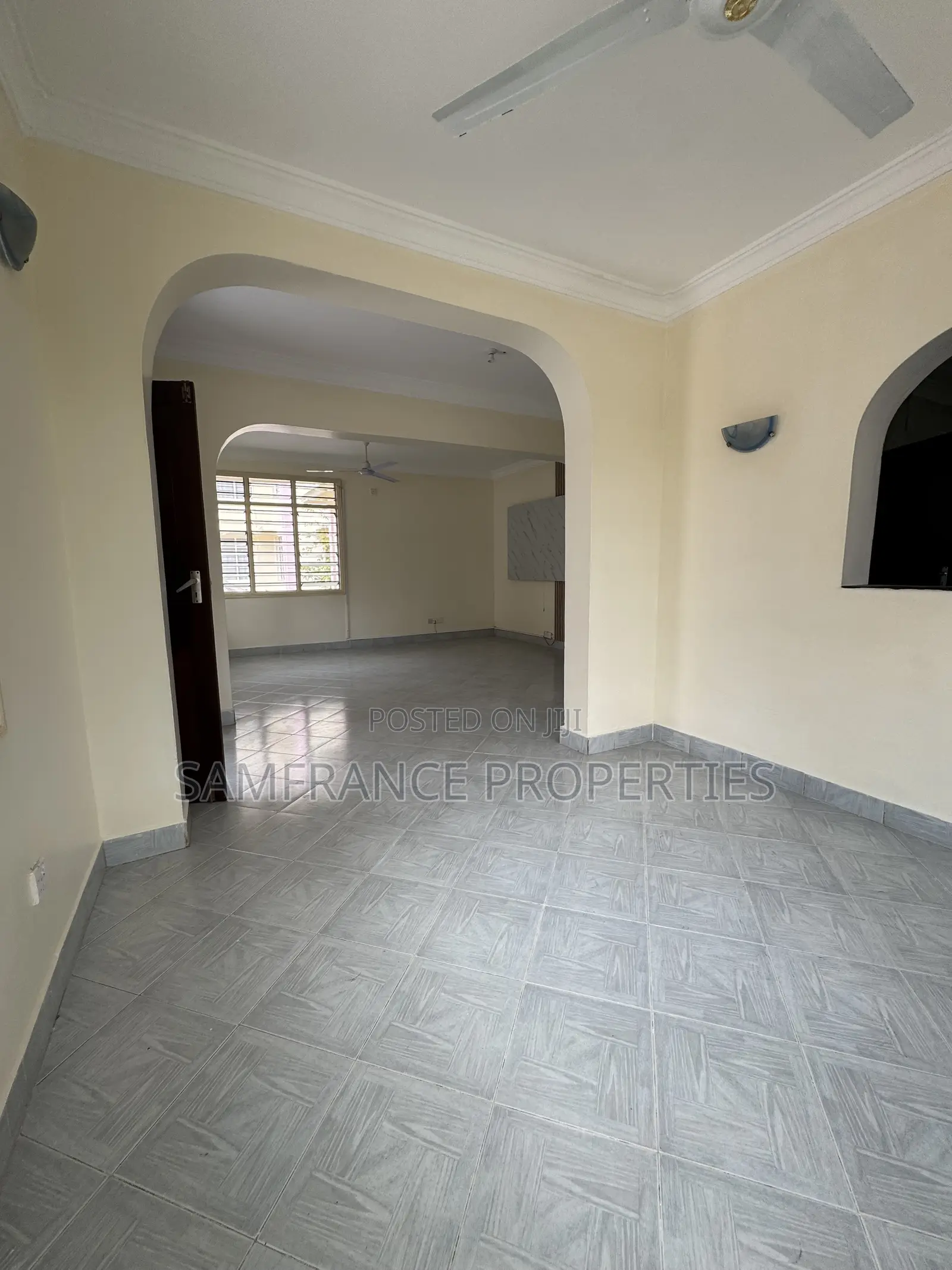 4bdrm Mansion in Beach Road, Nyali Mkomani for rent in Nyali Mkomani