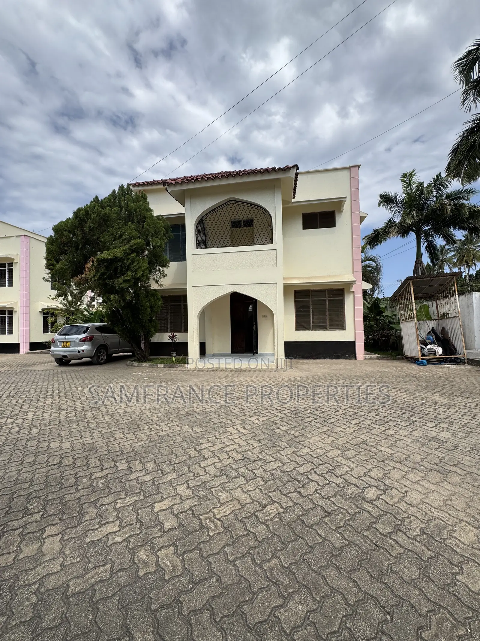 4bdrm Mansion in Beach Road, Nyali Mkomani for rent in Nyali Mkomani