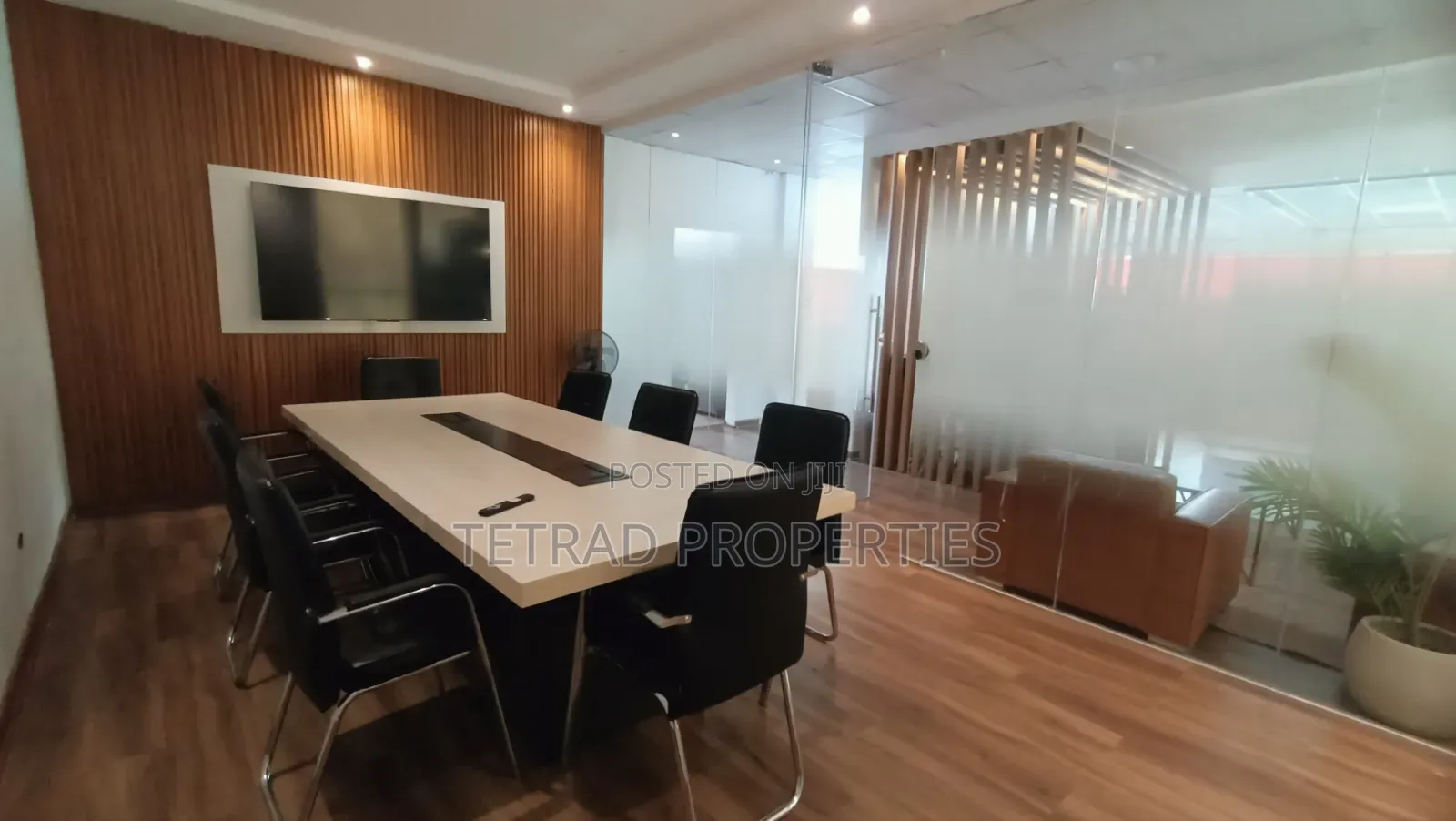 4 Desks Furnished Office in Parklands City Park Area. in Parklands/Highridge