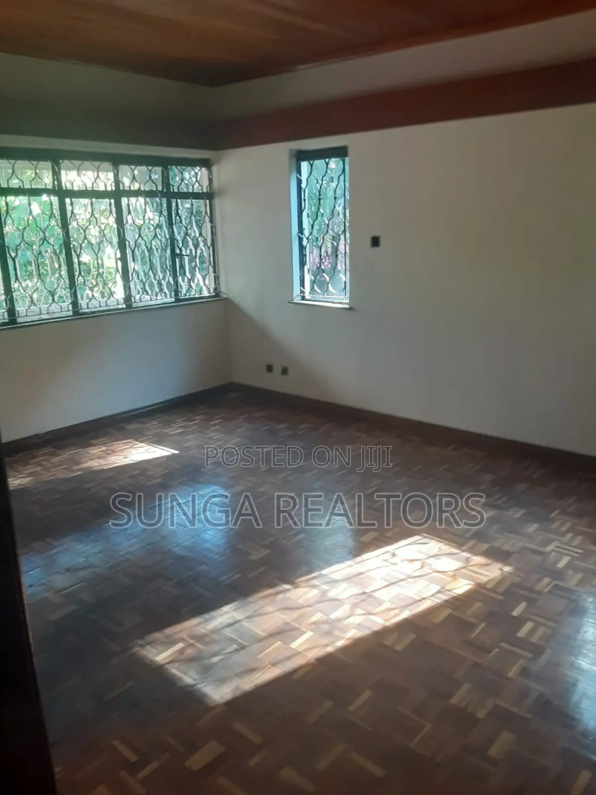 Apartment for Lease in Parklands in Parklands/Highridge