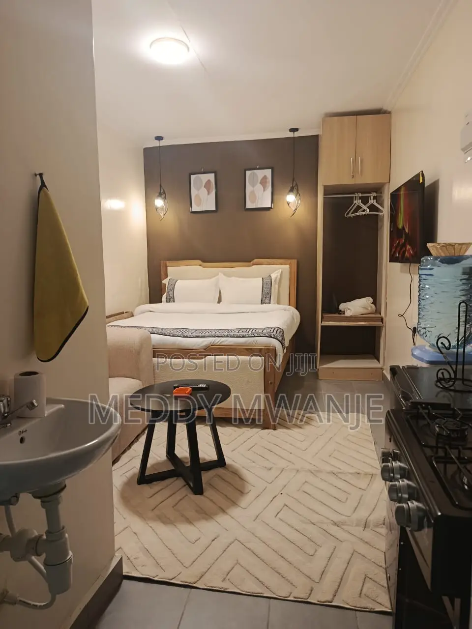 Airbnb Studio in Pioneer Estate