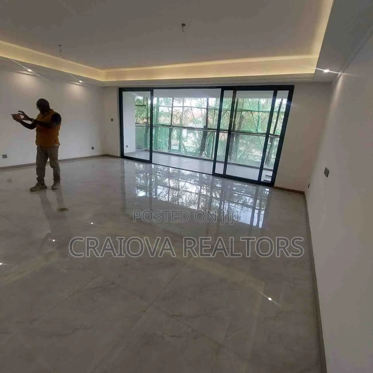 4bdrm Apartment in Raphta Road Area for sale in Raphta Road Area