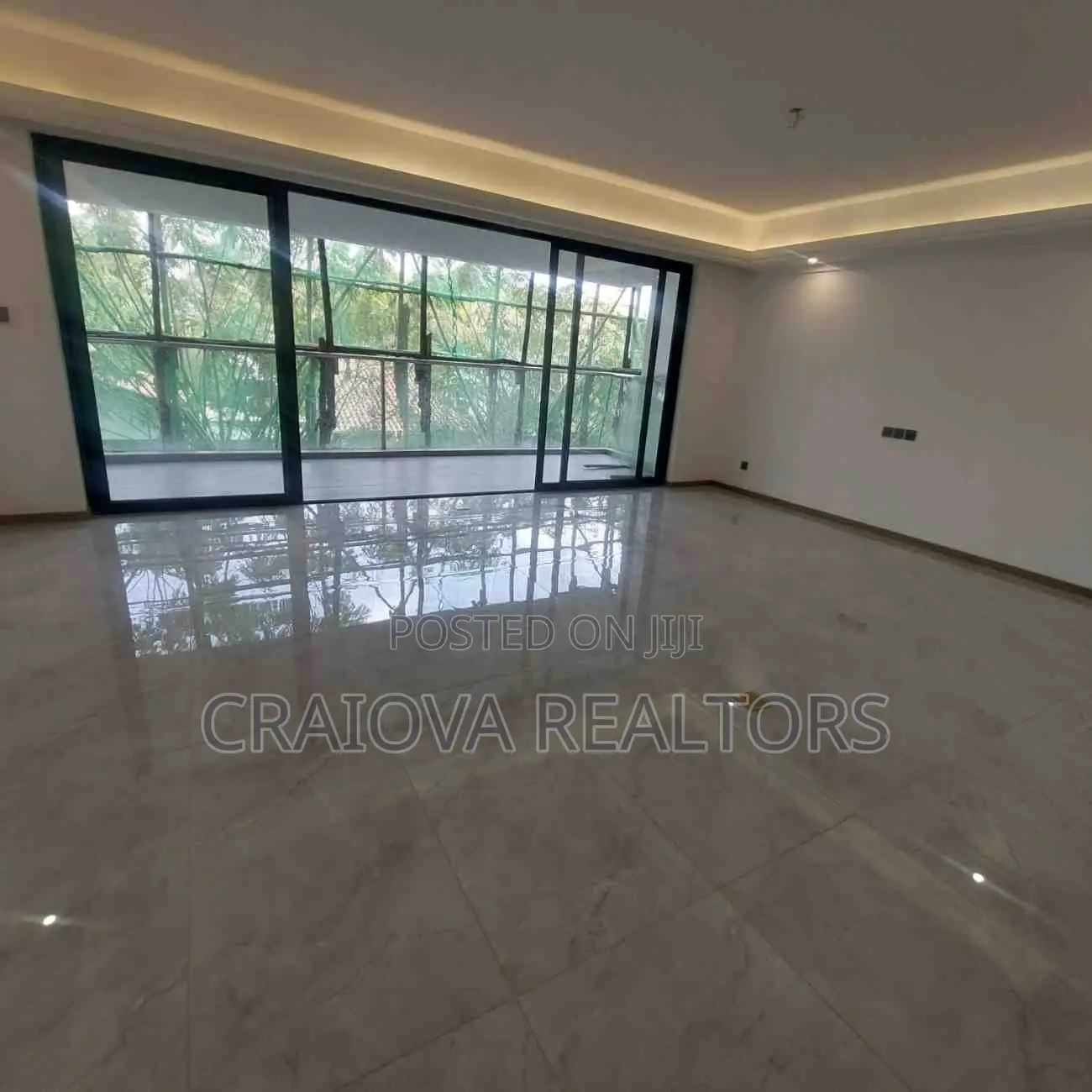 4bdrm Apartment in Raphta Road Area for sale in Raphta Road Area