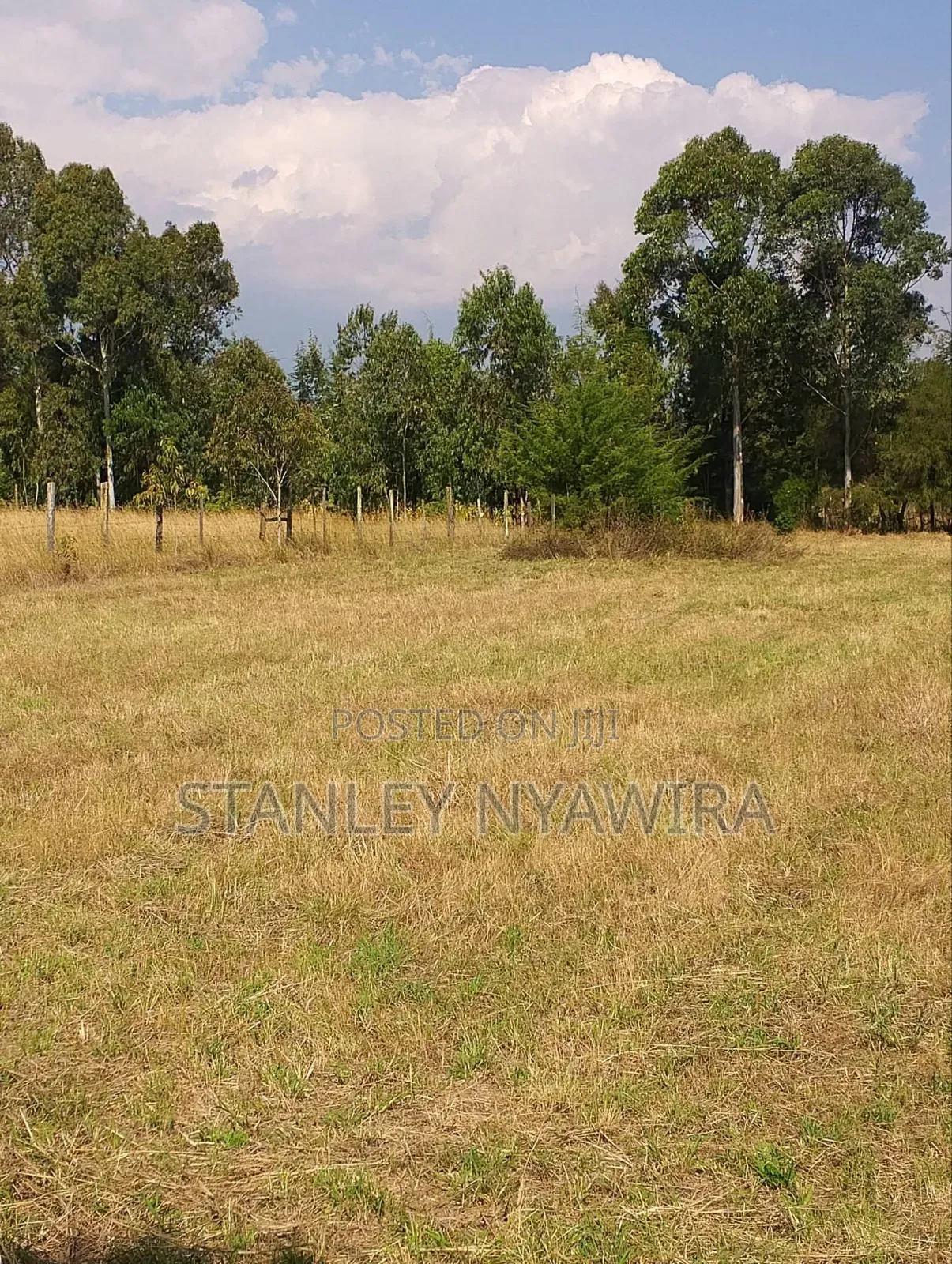 1 Acrea Behind Airstrip in Nanyuki