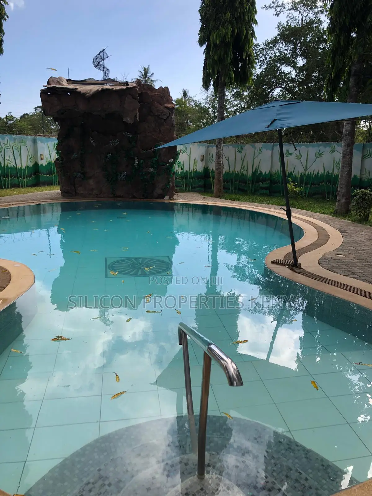 5bdrm Bungalow in Diani for sale in Diani