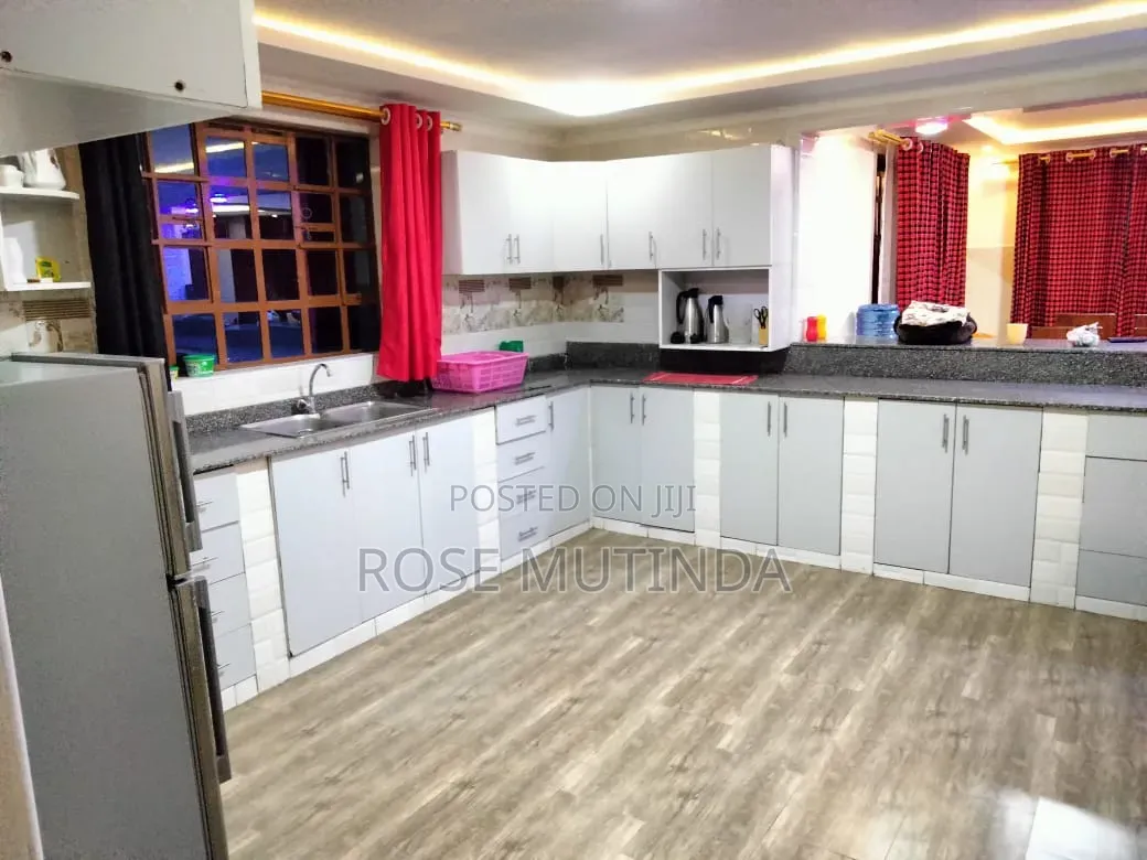 Furnished 5bdrm Maisonette in Kitengela for sale in Kitengela