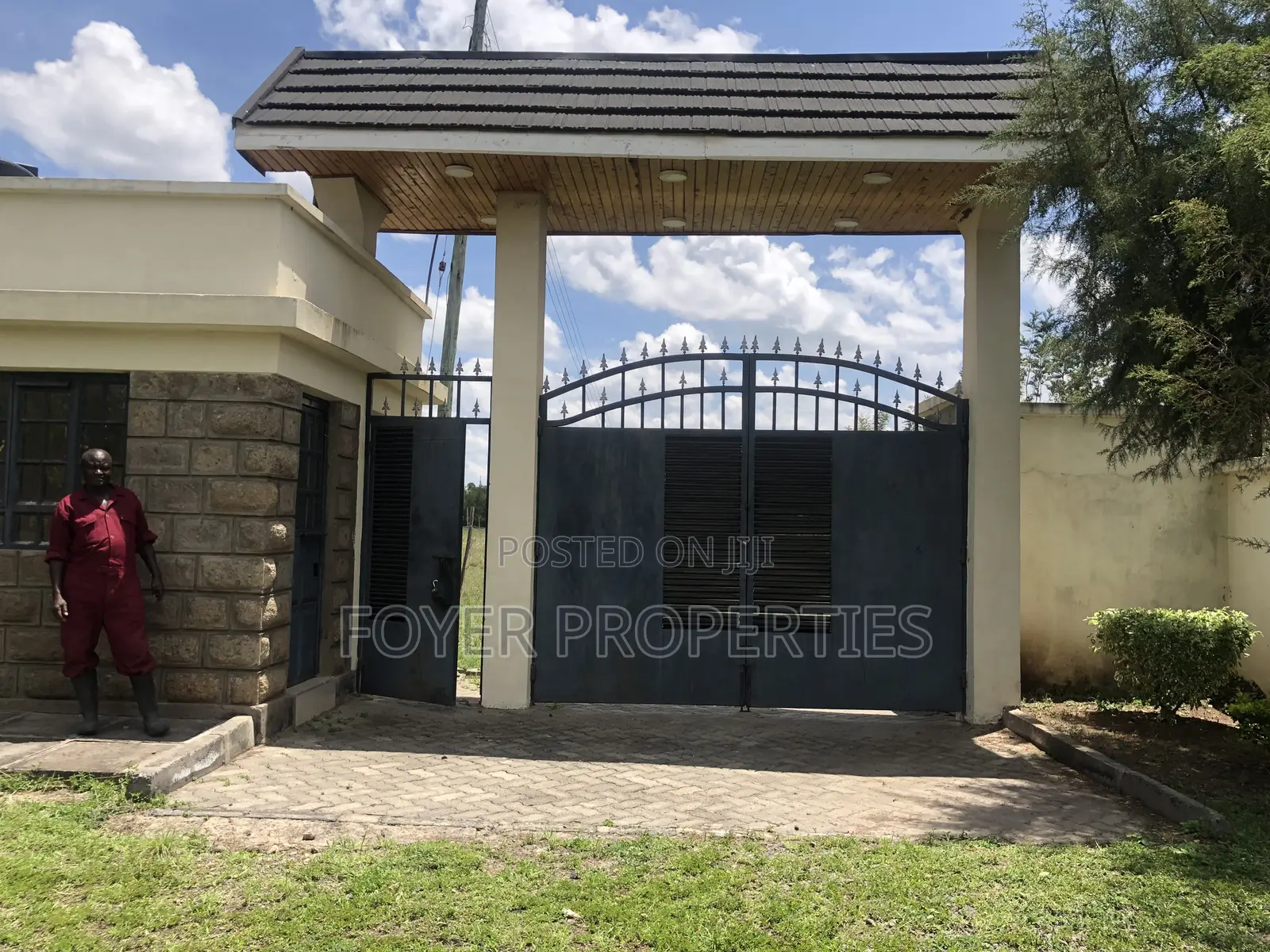 Plot Overlooking Nairobi National Park in Oloosirkon/Sholinke