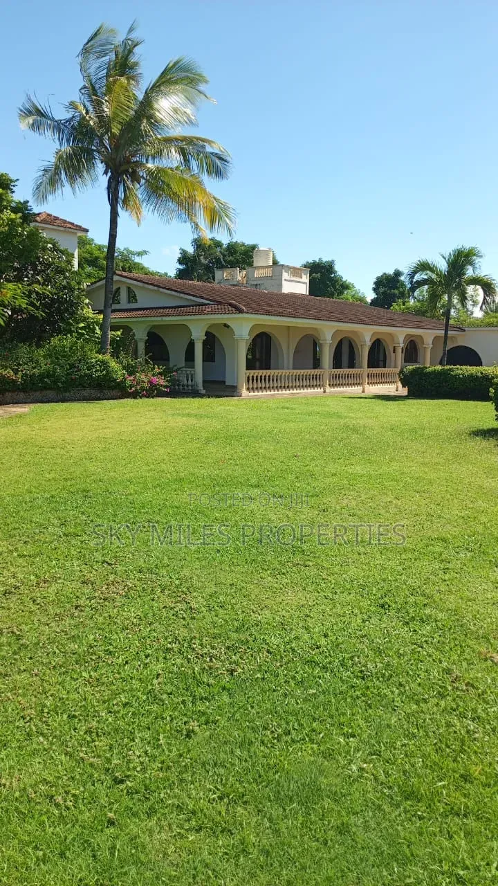 7bdrm Villa in Kuruwitu, Vipingo for sale in Vipingo
