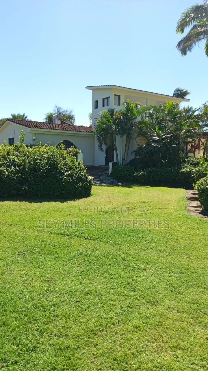 7bdrm Villa in Kuruwitu, Vipingo for sale in Vipingo
