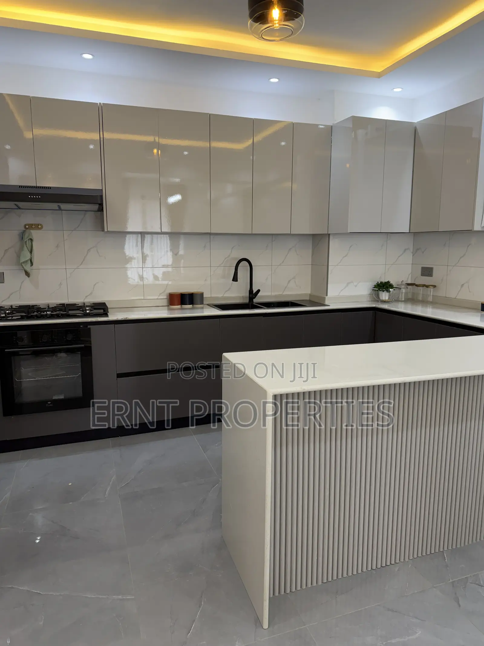 3bdrm Apartment in Kileleshwa for sale in Kileleshwa