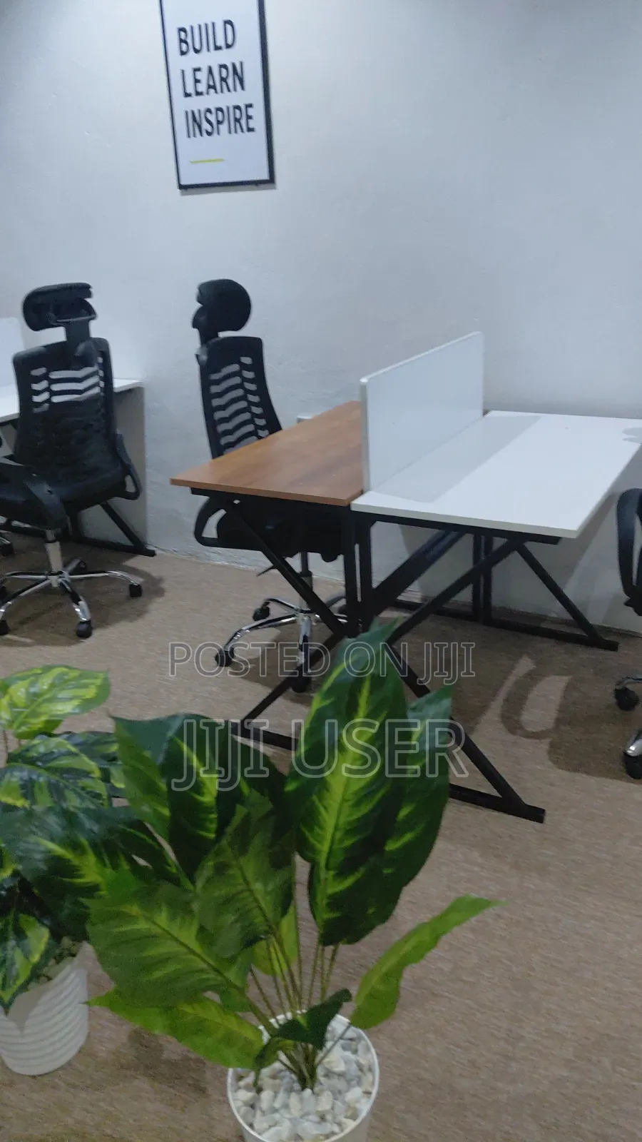Pahali Pazuri Coworking Space Ruaka,Banana in Banana