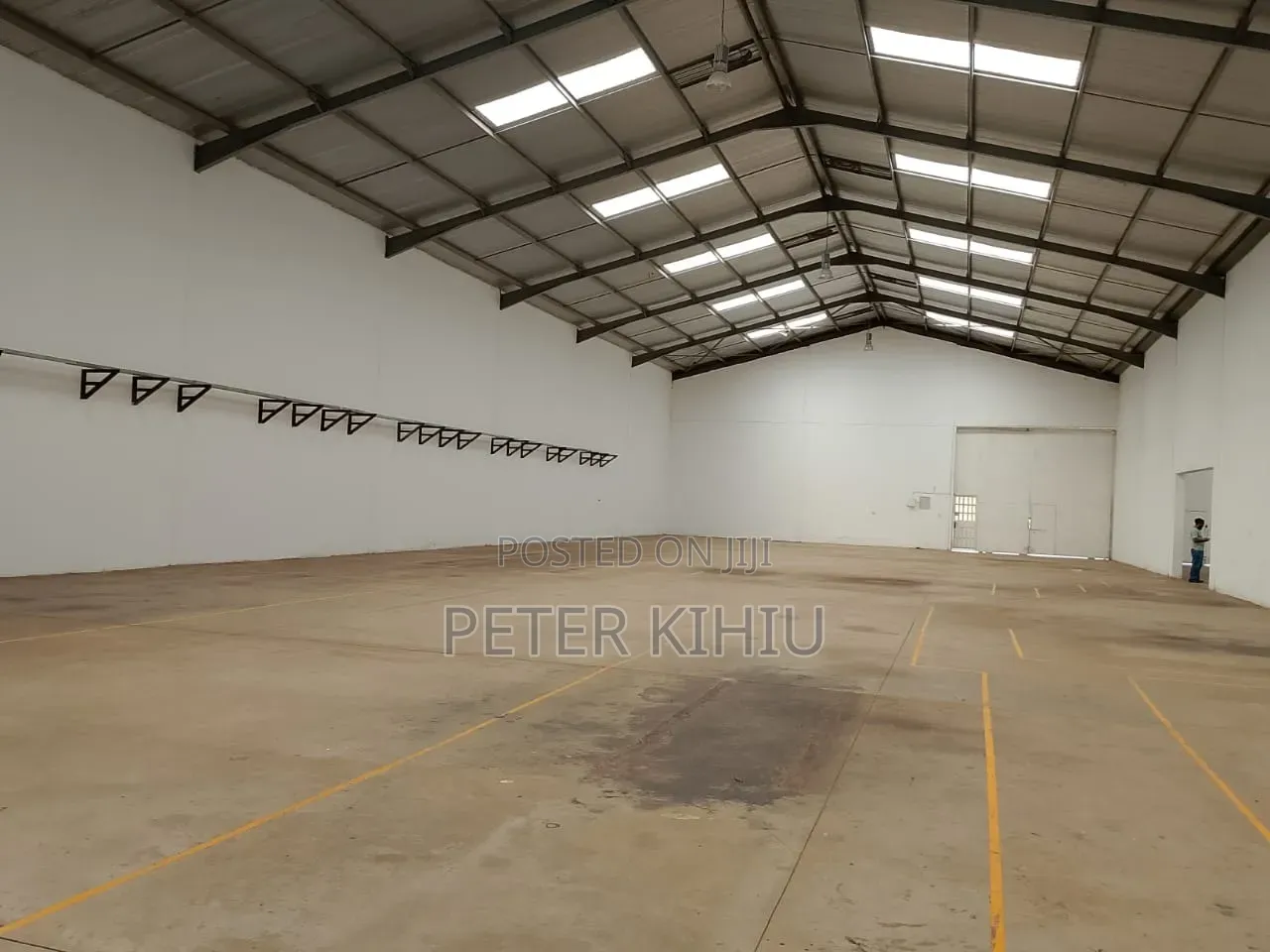 Godown to Let 8138sqft in Thika in Makongeni / Thika