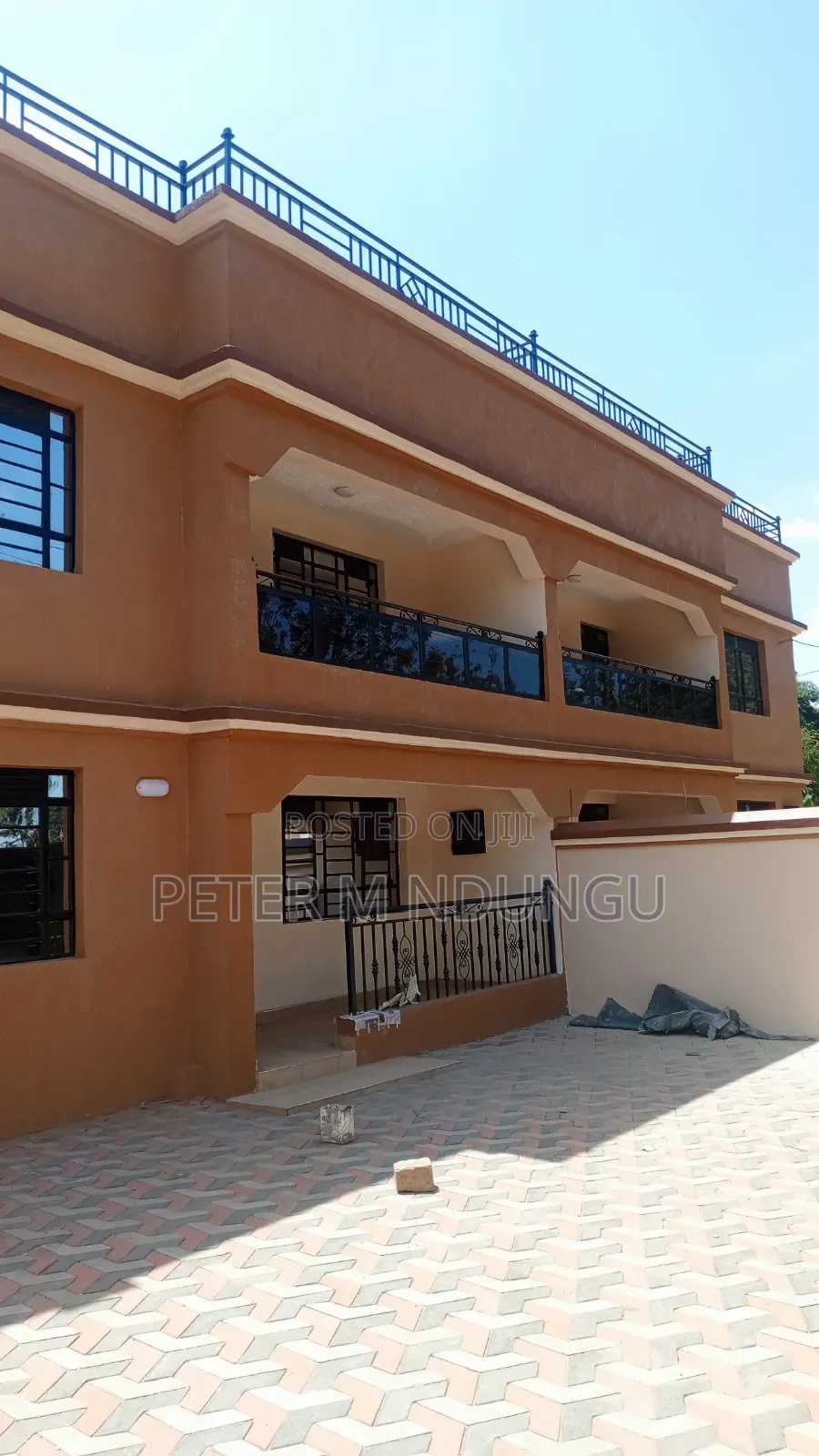 4bdrm Maisonette in Thome for rent in Thome