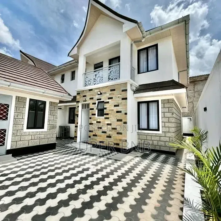 Airbnb Own Compound MOMBASA ROAD. Syokimau.mins to JKIA ,SGR TERMINUS in Lukenya