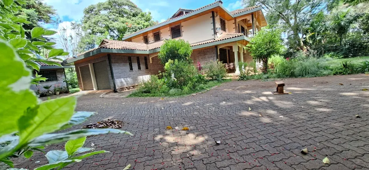 5bdrm House in Nyari for sale in Nyari